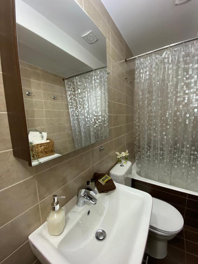Airport Tk Luxury Home 아르테미다 외부 사진